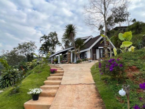 Baan Khun Waew Rimdoi Super Cozy Guesthouse